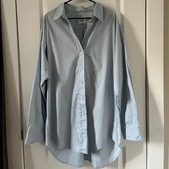 Sunday Best light blue cotton oversized button-up FUTURE shirt from Aritzia - Picture 4 of 9